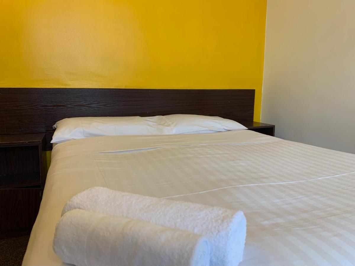 Jini Hotel — Photos 1